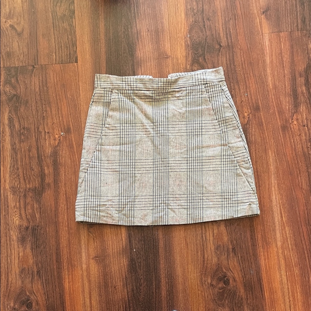 Elegant Checkered Pencil Skirt